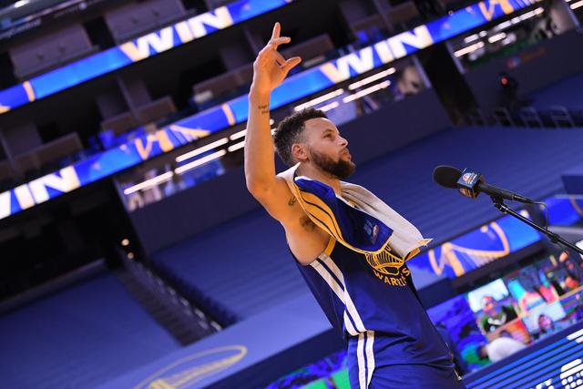 曼联本赛季3位主帅战绩 范尼成绩最好阿莫林最烂